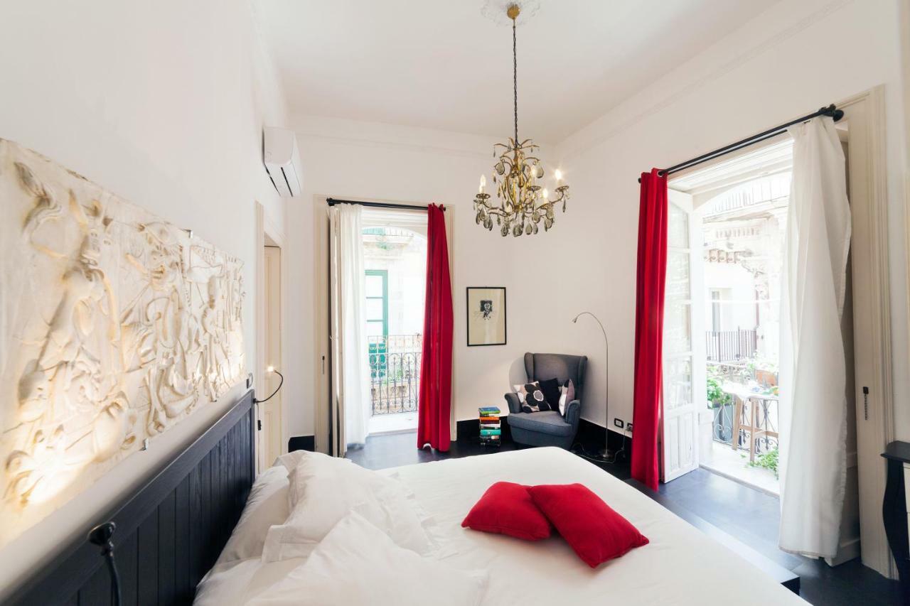 Lusso Al Duomo Di Ortigia Apartment Syracuse Bagian luar foto